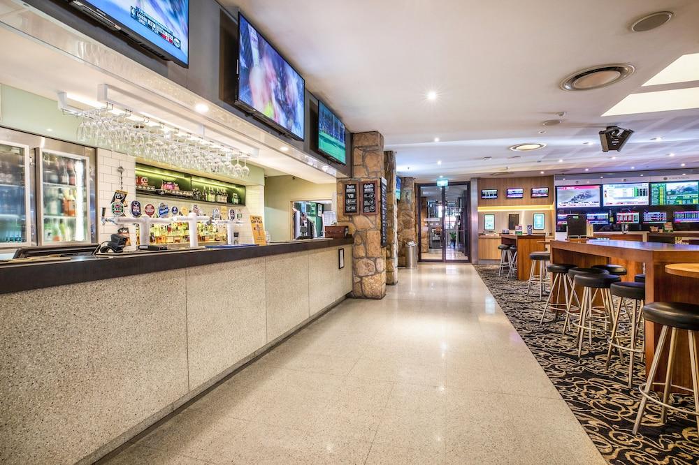 Nightcap At The Ranch Hotel Macquarie Park Exterior photo